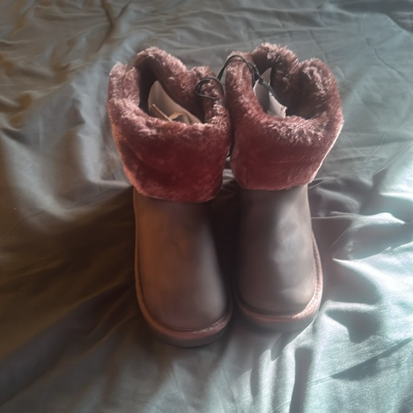 Revolution boots - Picture 2 of 2